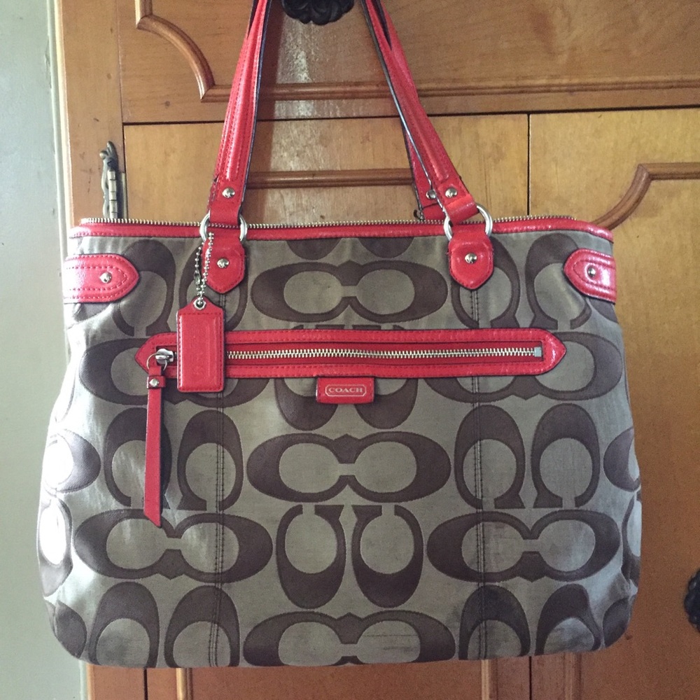 🌺 Coach Daisy Outline Signature Emma Tote Coral